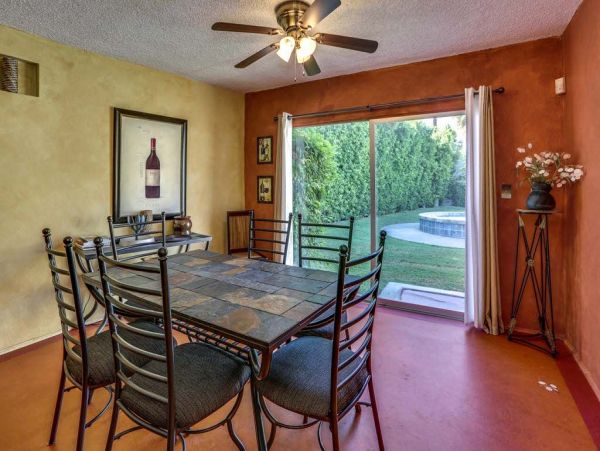 Palm Springs Home 948863