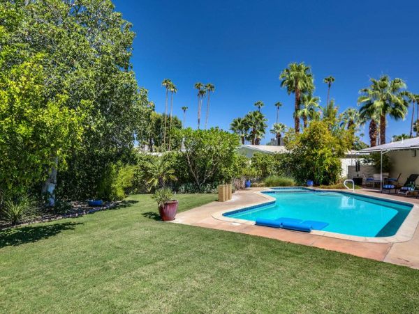 Palm Springs Home 948864