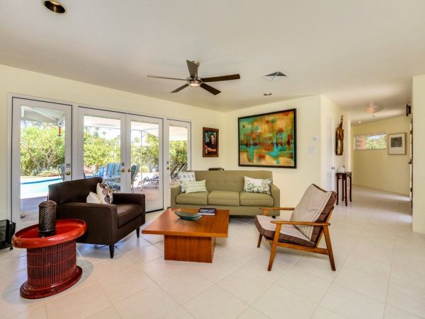 Palm Springs Home 948864