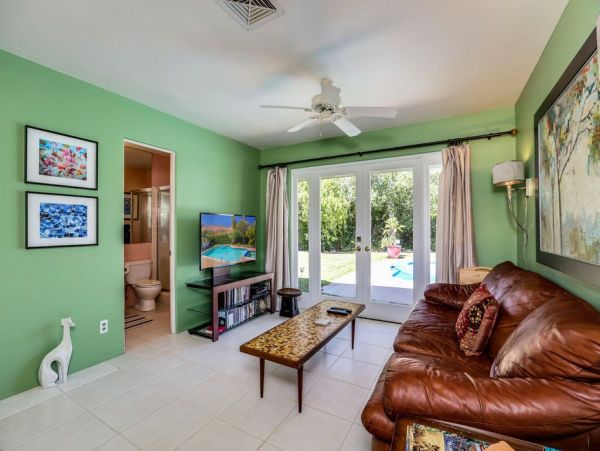 Palm Springs Home 948864