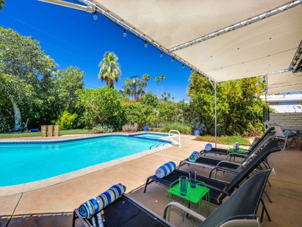 Palm Springs Home 948864