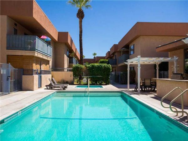 Palm Springs Home 948865