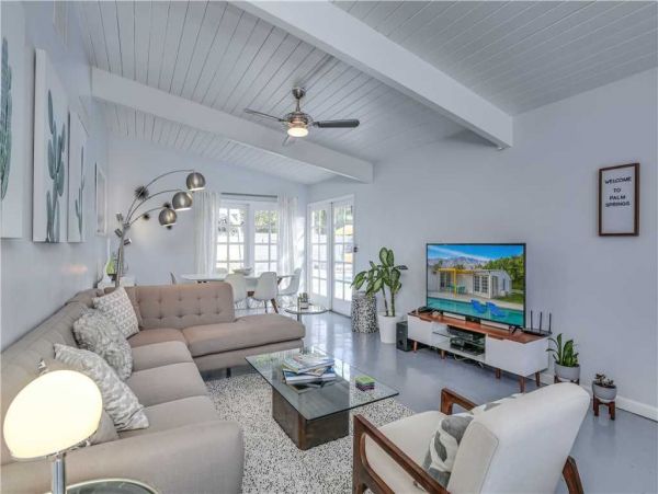 Palm Springs Home 948866