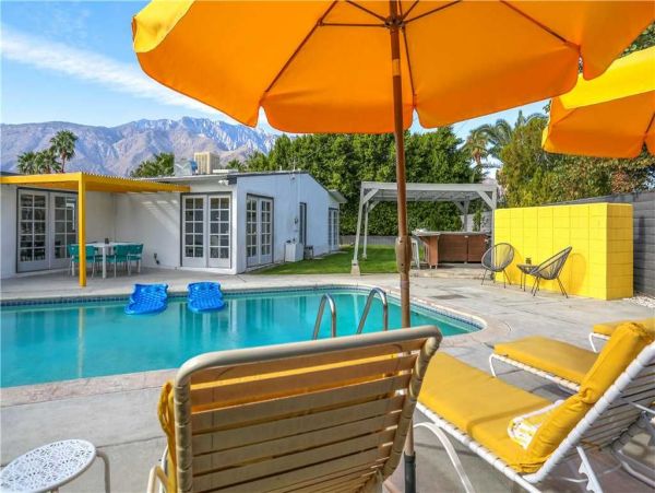 Palm Springs Home 948866
