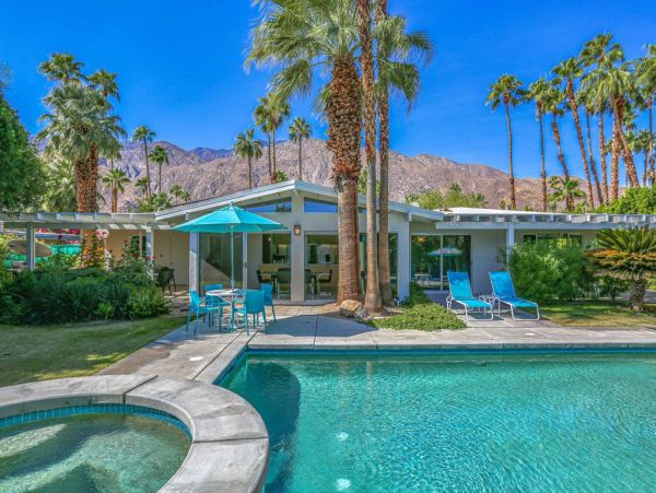Palm Springs Home 948867