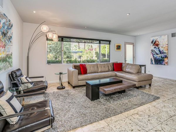 Palm Springs Home 948867