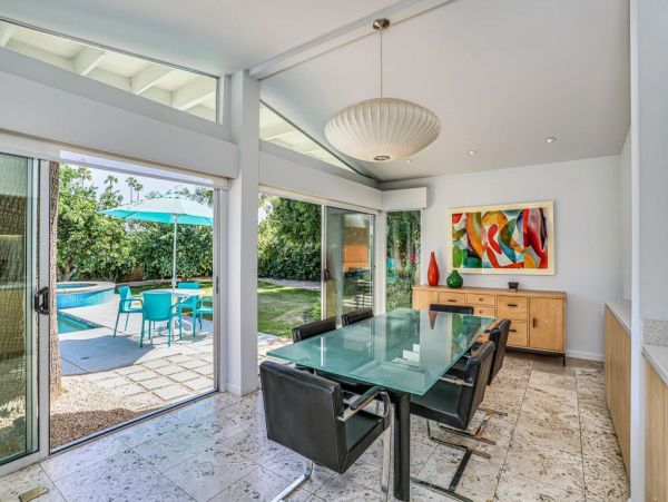Palm Springs Home 948867