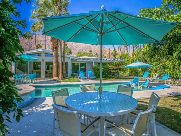 Palm Springs Home 948867