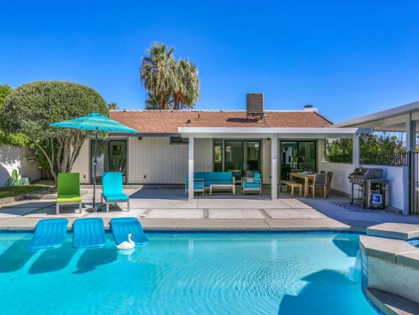 Palm Springs Home 948868
