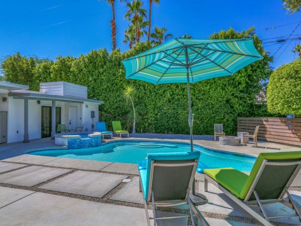 Palm Springs Home 948868