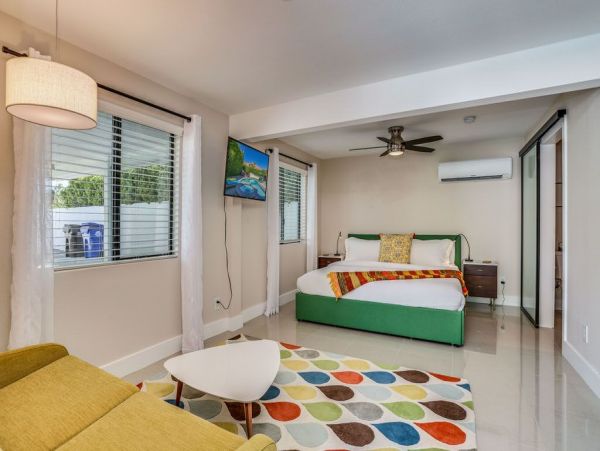 Palm Springs Home 948868