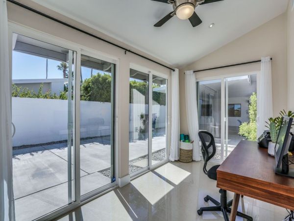 Palm Springs Home 948868
