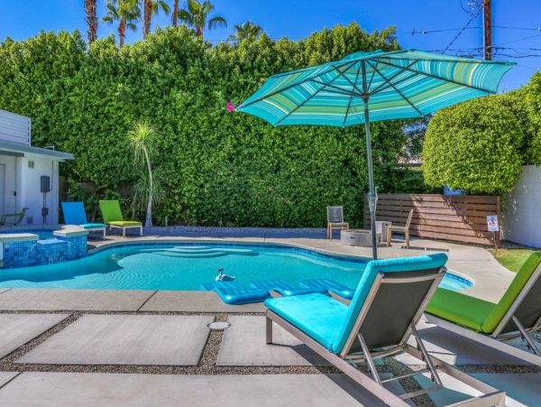 Palm Springs Home 948868