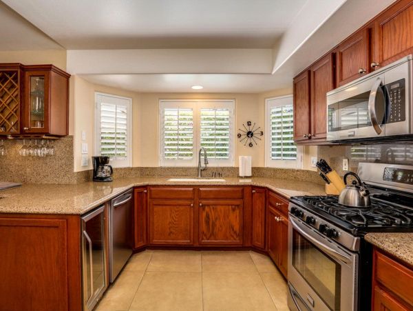 Palm Springs Home 948869