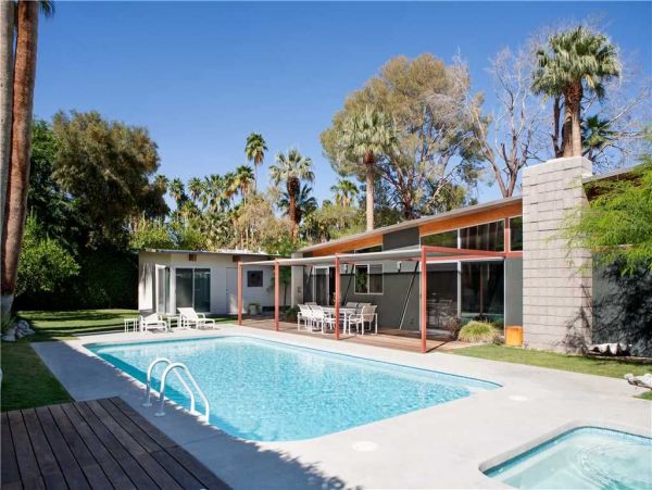 Palm Springs Home 948871