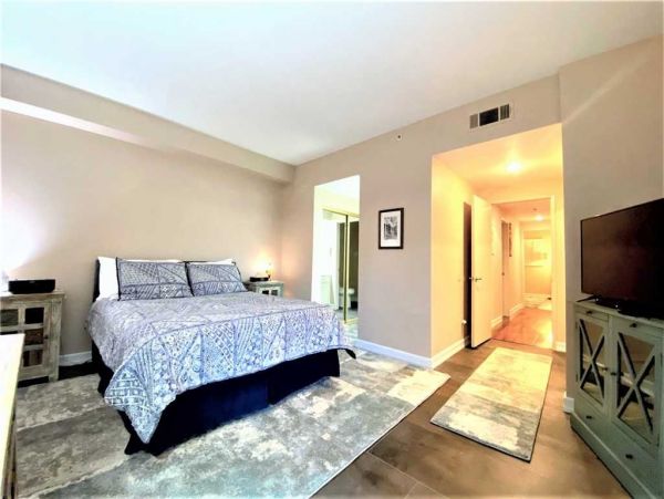 Palm Springs Home 948872