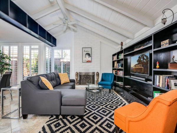 Palm Springs Home 948873