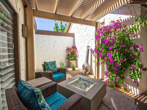 Palm Springs Home 948873