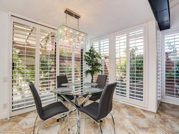 Palm Springs Home 948873