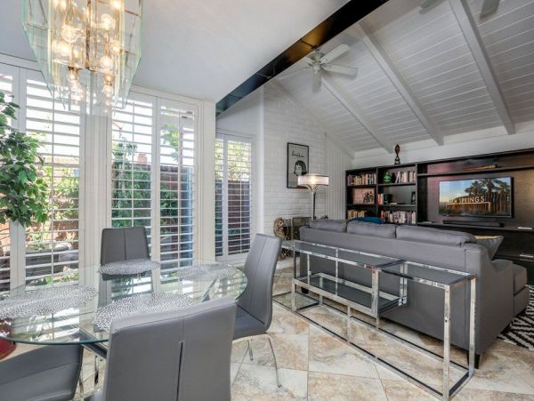 Palm Springs Home 948873