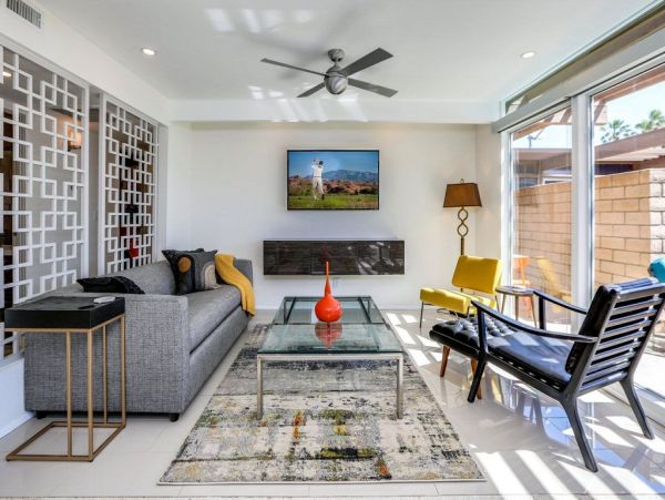 Palm Springs Home 948874