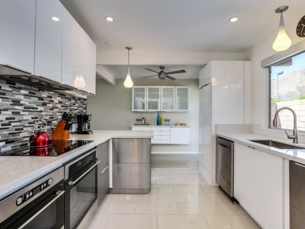 Palm Springs Home 948874