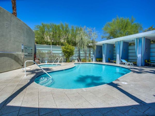 Palm Springs Home 948875
