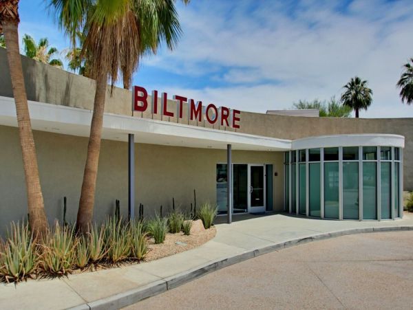 Palm Springs Home 948875