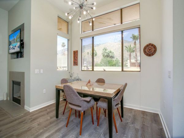 Palm Springs Home 948875
