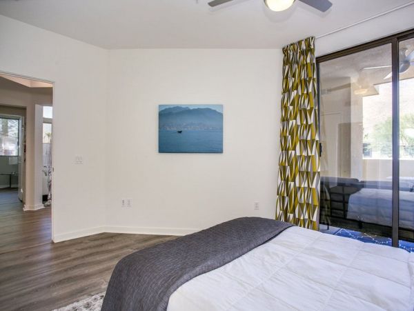Palm Springs Home 948875