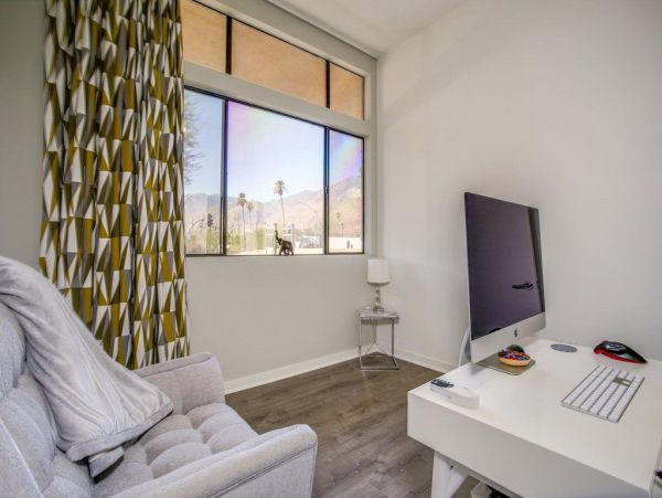 Palm Springs Home 948875