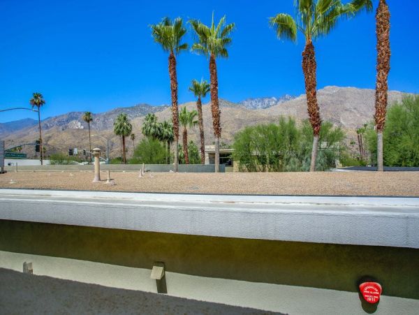 Palm Springs Home 948875
