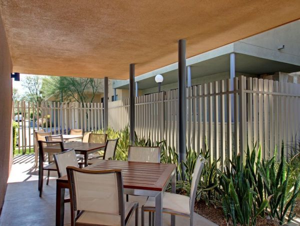Palm Springs Home 948875