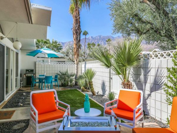 Palm Springs Home 948876