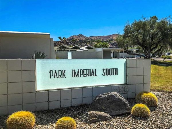 Palm Springs Home 948876