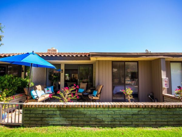 Palm Springs Home 948877