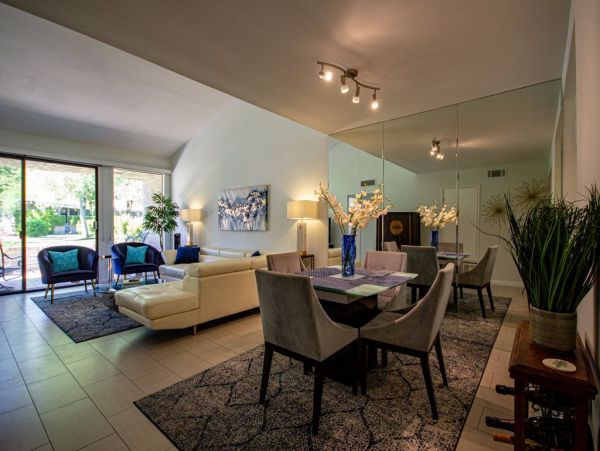 Palm Springs Home 948877