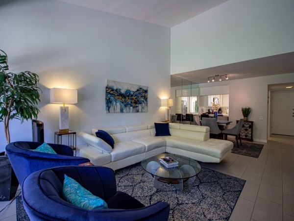 Palm Springs Home 948877