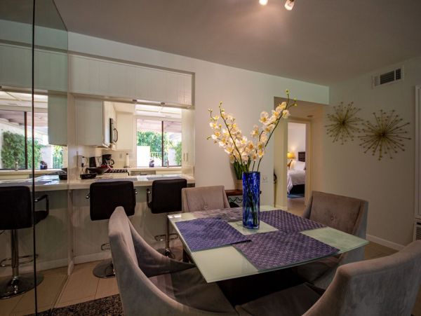 Palm Springs Home 948877