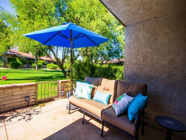 Palm Springs Home 948877