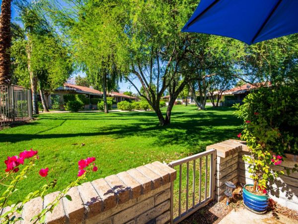 Palm Springs Home 948877