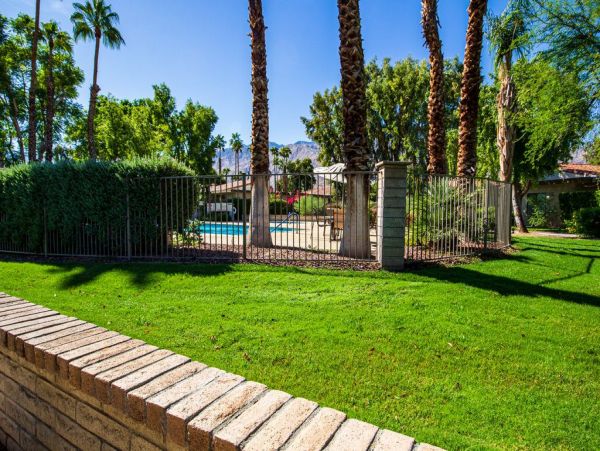 Palm Springs Home 948877
