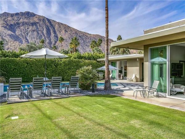 Palm Springs Home 948878