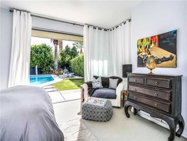 Palm Springs Home 948878