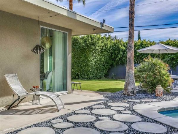 Palm Springs Home 948878