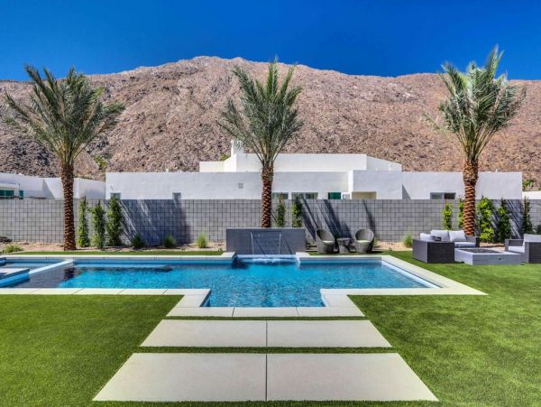 Palm Springs Home 948879