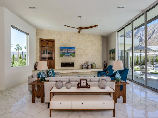 Palm Springs Home 948879