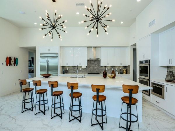 Palm Springs Home 948879