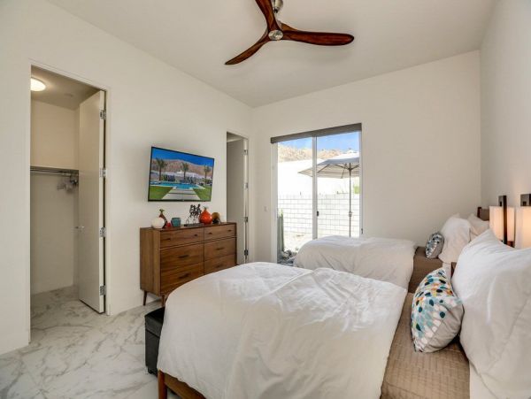 Palm Springs Home 948879
