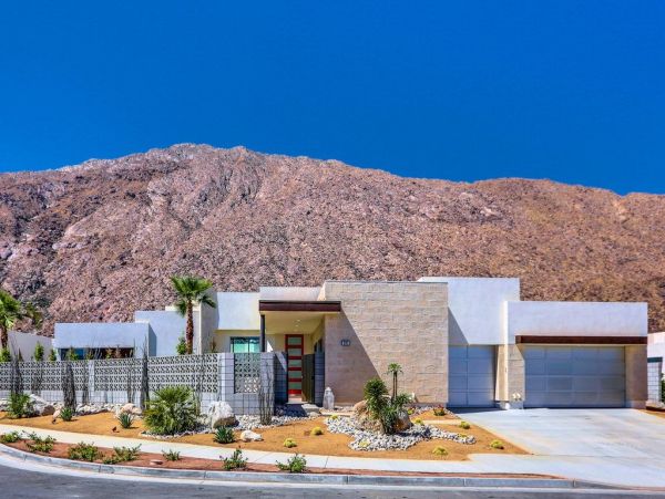 Palm Springs Home 948879